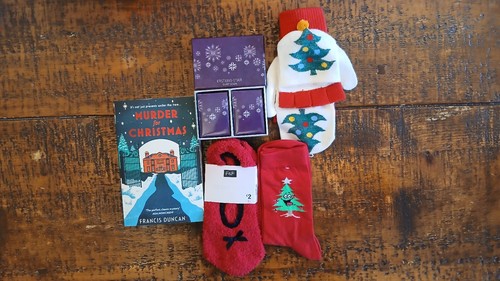 Unwanted christmas themed - bn,