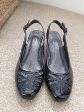 FOOTGLOVE BLACK PATANT LEATHER