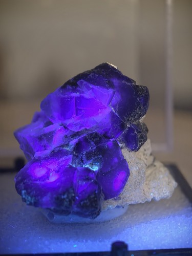 Natural fluorite crystal - fluorite,