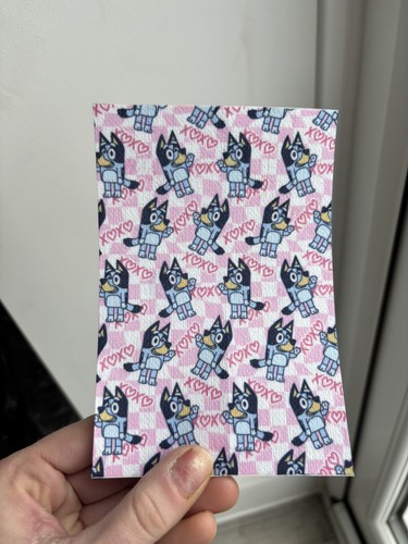 Heeler love tubie - , tape,