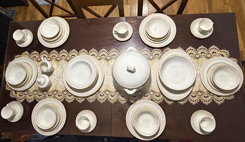 Ivory china piece - china, 52
