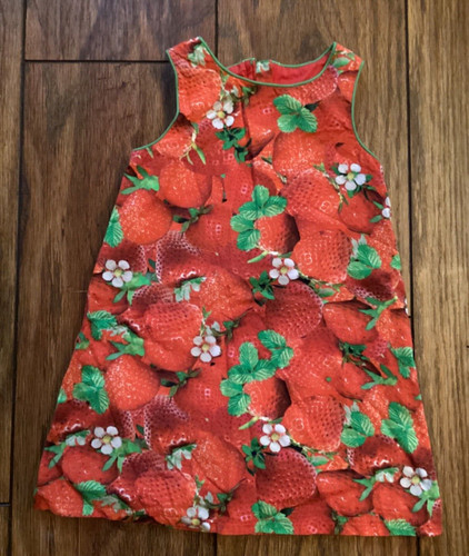 Months strawberry design - 12-18,