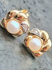 Diamond And Pearl Studs
