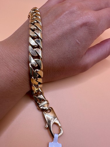 Pre owned 9ct yellow gold - pre,