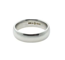 Platinum Wedding Ring 8.6