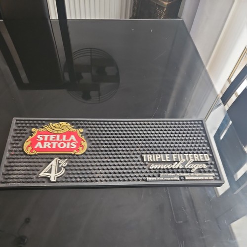 Stella artois bar - stella, runner