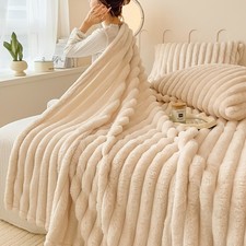 Large Ribbed Faux Fur Warm