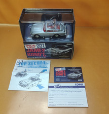 Corgi 04206 1:43 007 James