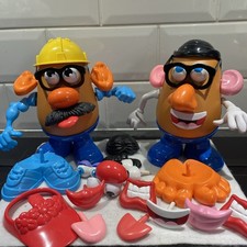 Mr Potato Head Bundle-Builder, 2 heads, spare eyes, mouths, shoes & accessories