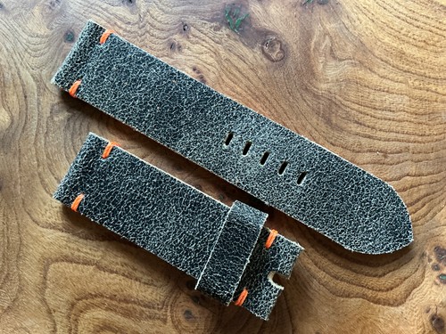 24mm distressed grey - , leather