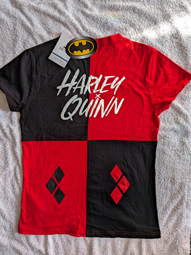 Harley quinn batman red - harley,
