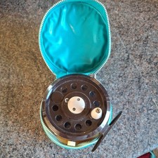 WINFIELD (WOOLWORTHS)  "DRY  FLY" FLY REEL With original case.