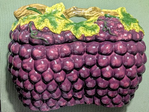 Kmc grapes hand - grapes,
