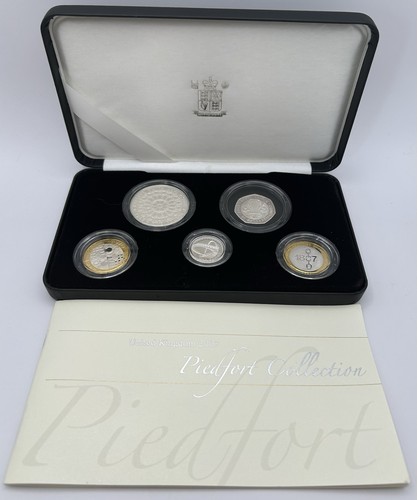 Rare royal mint 2007 - rare, silver