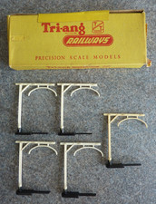 Vintage Triang TT 5 x Loading