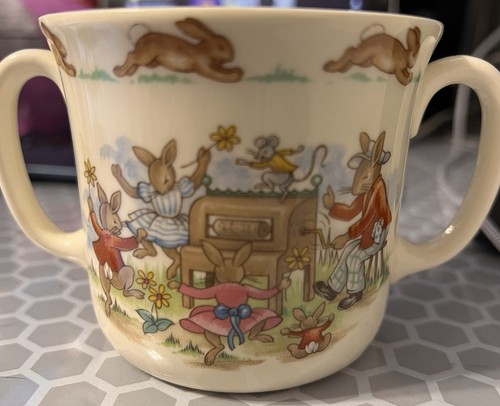 1982 royal doulton bunnykins - royal,