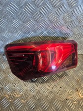 2016 Toyota Avensis Passengers