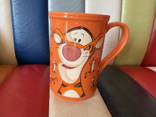 Disney store large tigger - disney,