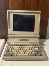 Olivetti M111 Vintage Laptop -