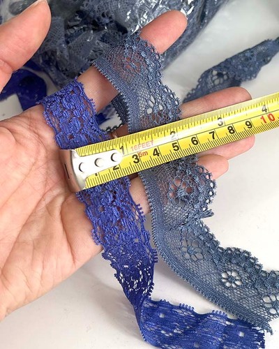 Blue lace - (2,