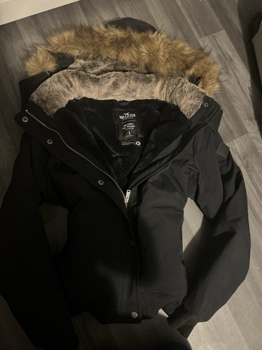 Vintage hollister black fur - hollister,
