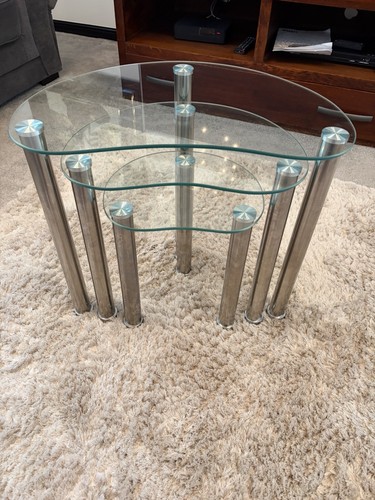 Clear glass and metal - clear,