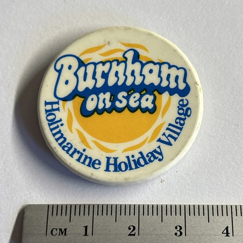 Vintage collectible pin badge - pin,