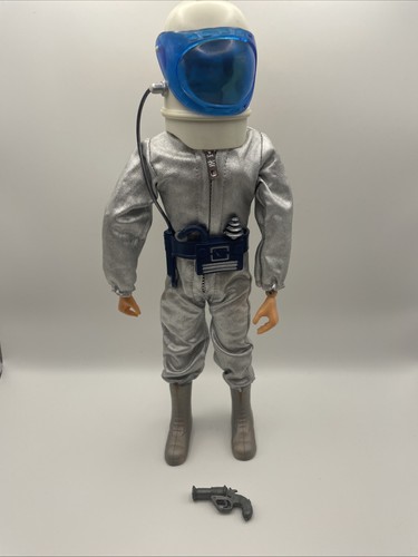 Vintage tommy gunn astronaut - gunn,