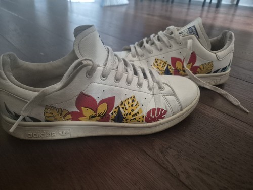 Limited edition adidas stan - edition,