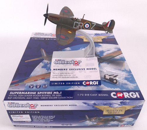 Corgi aa39208 spitfire - corgi, mki
