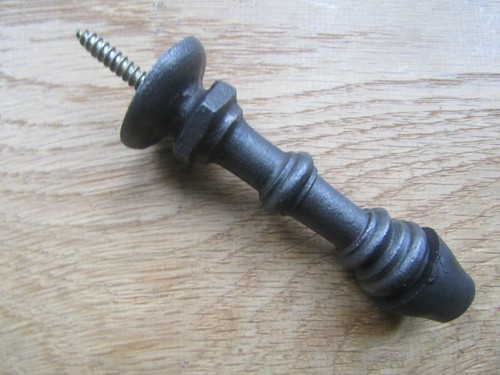 Cast iron vinatge old - cast,