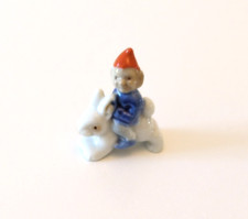 Wade leprechaun rabbit - on, a