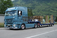 Truck Photo Mercedes-Benz