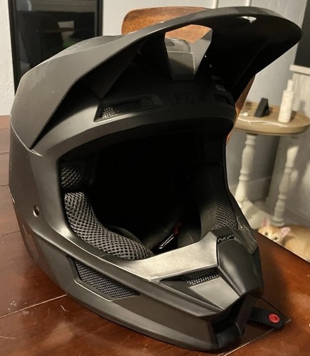 Large fox core racing helmet - fox,