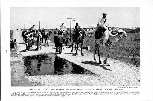 Vintage 1938 camel caravan - caravan, in