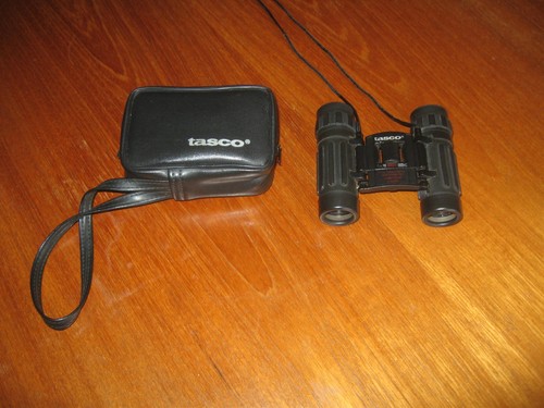 Tasco compact binoculars x - 8,