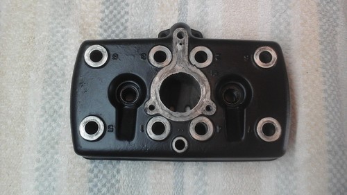 Yamaha rd250 cylinder head - cylinder,