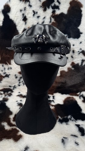 Black faux leather skull - black,