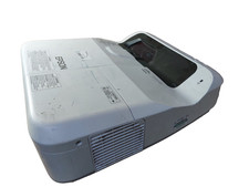 Epson EB-670 projector Ultra Short-throw 3100 Lumens HDMI tested