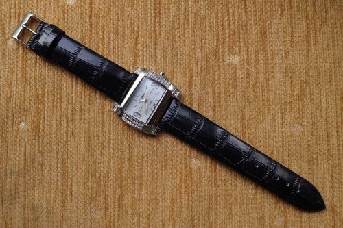 New ladies chat watch with - le,