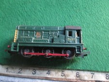 0-6-0 BR GREEN DIESEL SHUNTER 15227 (OO GAUGE) LOT L15