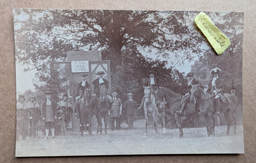 Old photo men fancy dress - photo,
