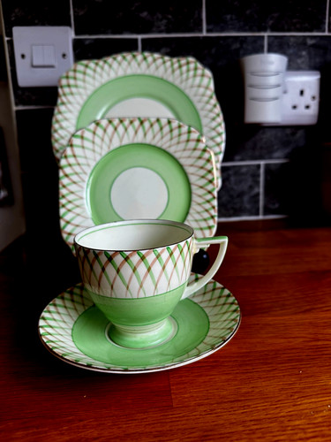 Salisbury crown china 4pc set - salisbury,
