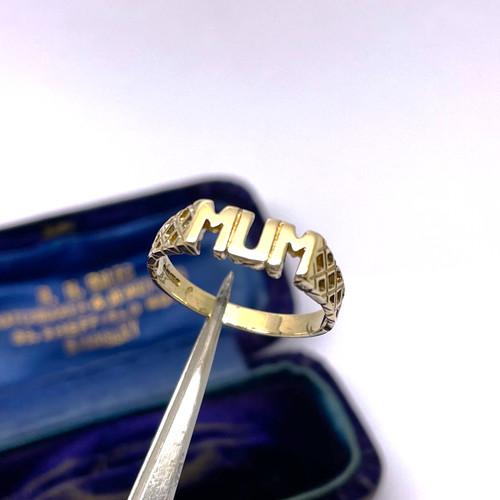9ct gold mum signet - mum, ring