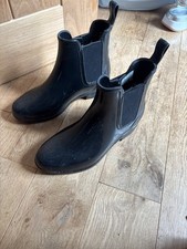 Ralph lauren short ankle wellies black size 4 worn twice