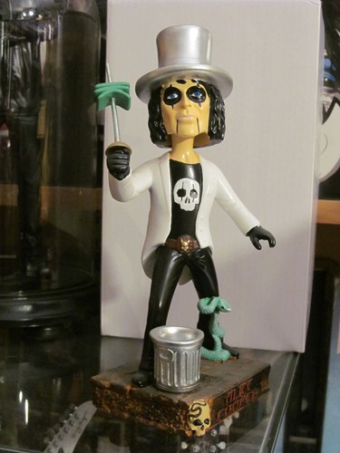 Alice cooper bobble head - ,
