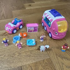Wow Toys Bundle Camper Van Set