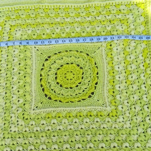 Handmad crochet square - square, sofa