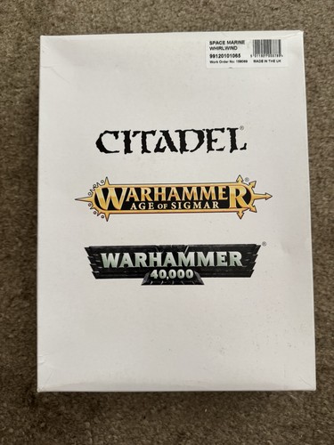 Warhammer 40k space marines - space,