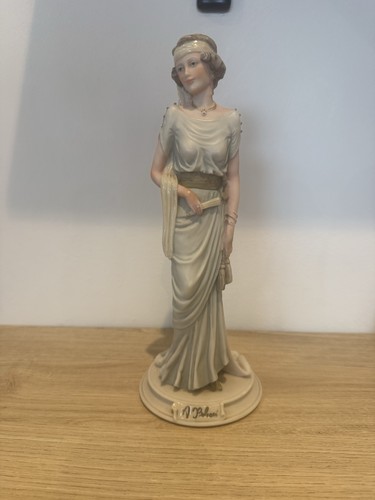 Belcari dear lady figurine - a,